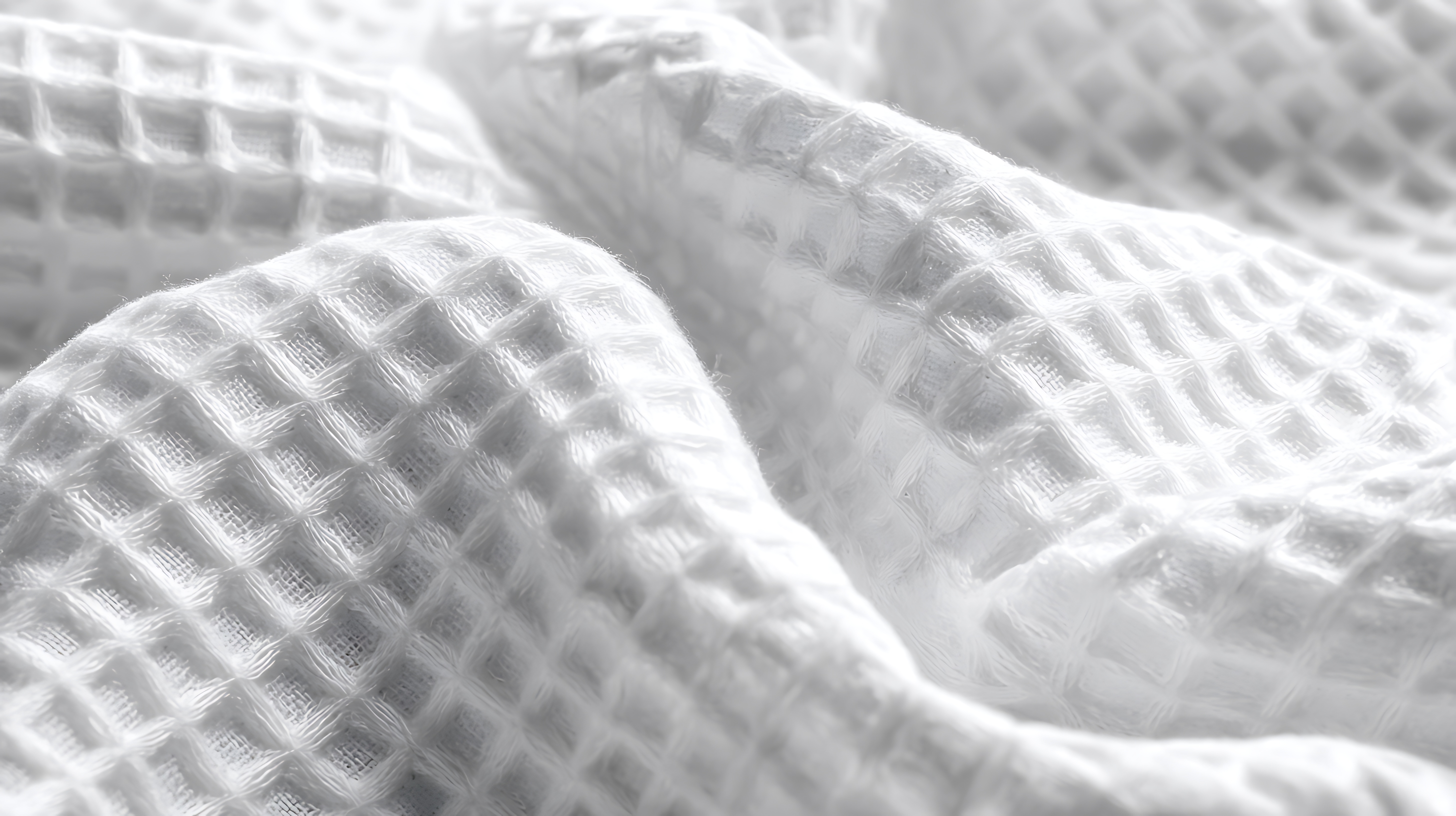 Linge blanc en tissu nid d'abeille, ravivé par Baby Weiss